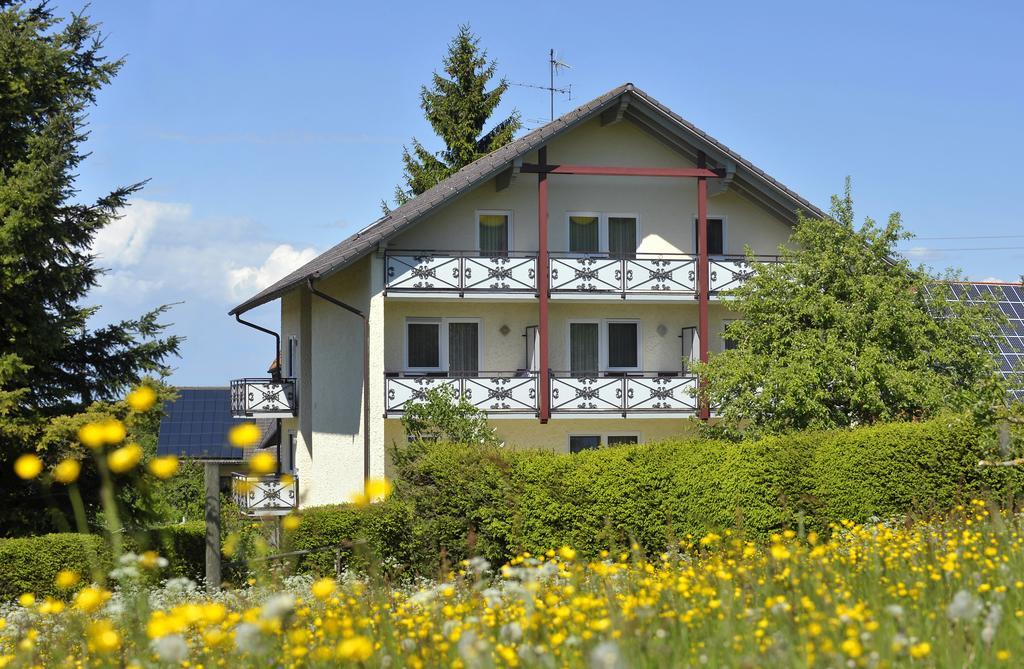 Pension Fohrenberg Ewattingen Exterior photo